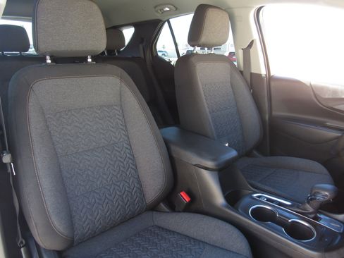 Used 2024 Chevrolet Equinox LT image 10