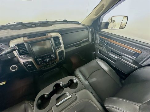 Used 2017 RAM 2500 Laramie image 11