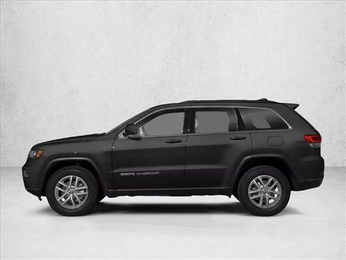 Used 2018 Jeep Grand Cherokee Laredo image 12