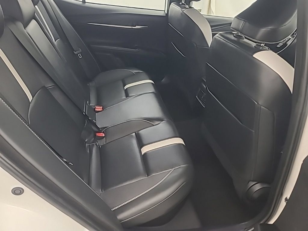 Used 2025 Toyota Camry SE FWD image 18