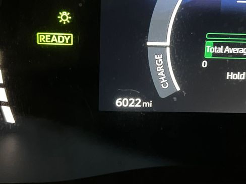 Used 2025 Toyota Camry LE image 16