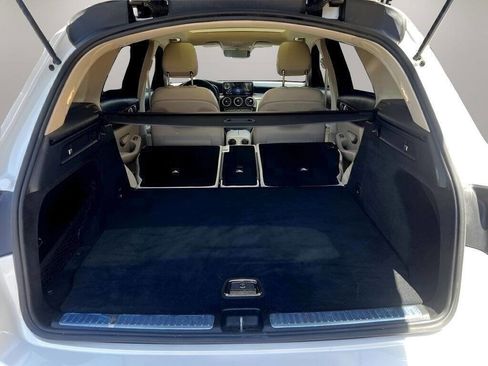 Used 2020 Mercedes-Benz GLC 300 4MATIC image 26
