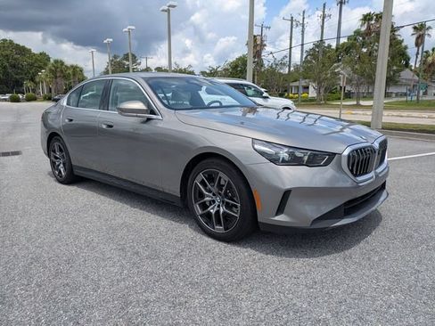 Used 2026 BMW 530i w/ Premium Package RWD image 2