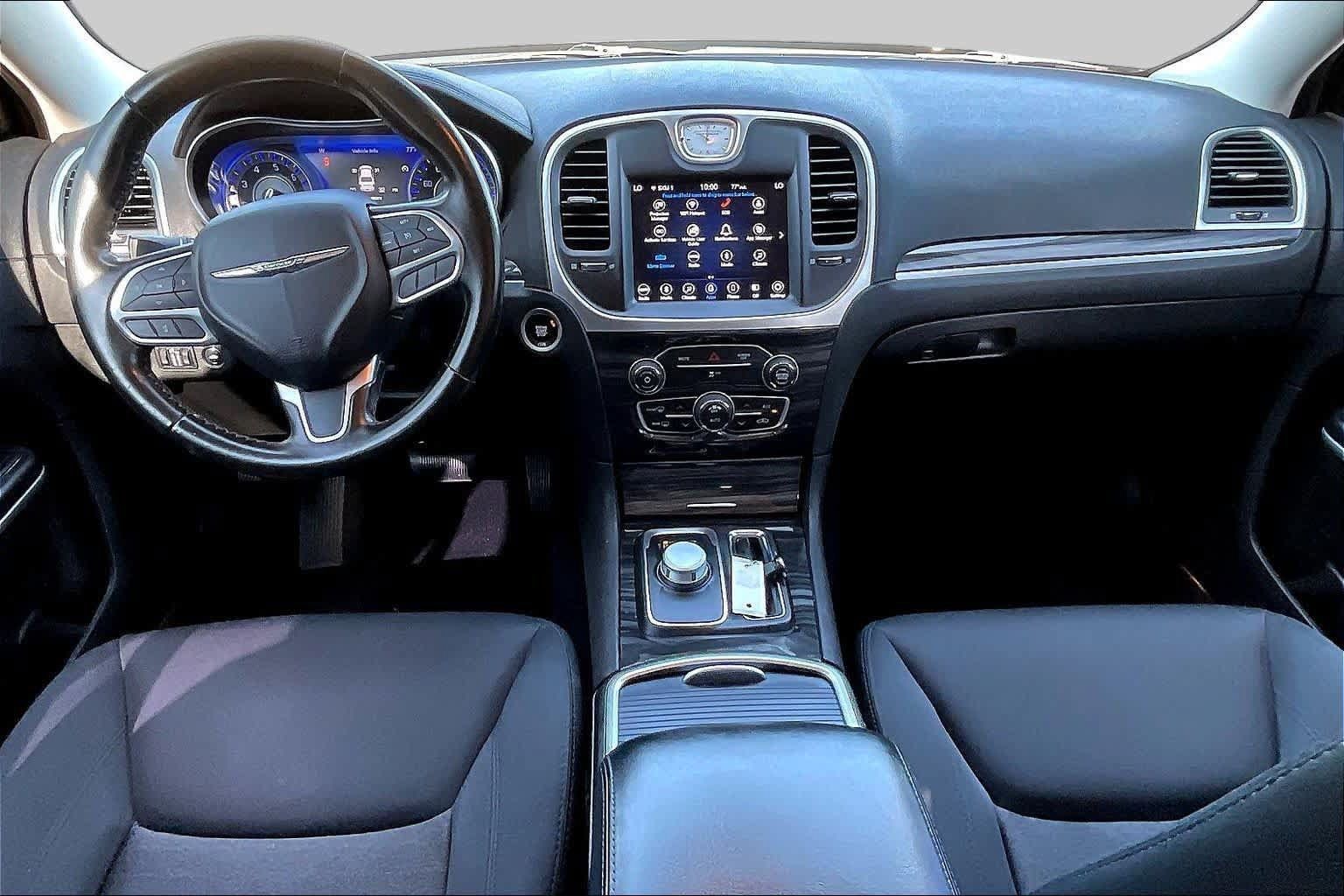 Used 2019 Chrysler 300 Touring w/ Sport Appearance Package RWD image 15