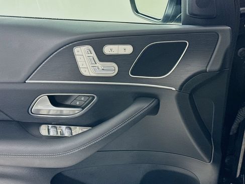Certified 2025 Mercedes-Benz GLE 350 4MATIC image 19