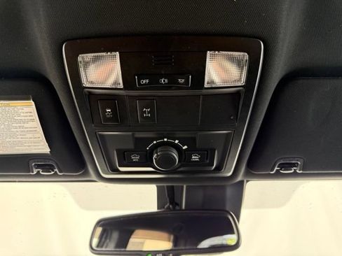 Used 2019 Toyota Tacoma TRD Off-Road AWD/4WD image 39