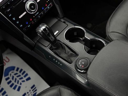 Used 2018 Ford Explorer Limited w/ Equipment Group 301A image 31