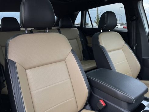 Used 2022 Volkswagen Atlas Cross Sport SE w/ Panoramic Sunroof Package image 23