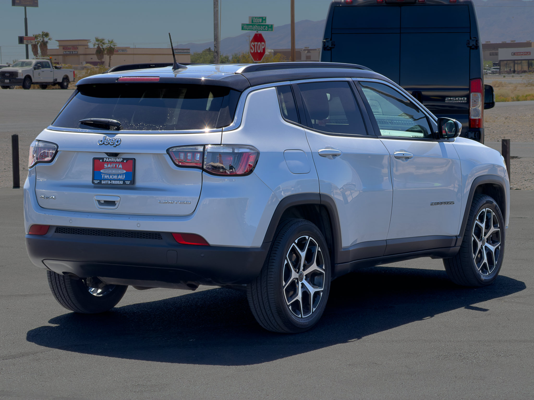 Used 2025 Jeep Compass Limited AWD/4WD image 5