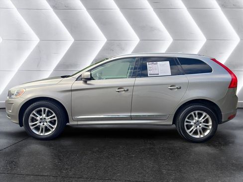 Used 2016 Volvo XC60 T5 Premier w/ Protection Package FWD image 2