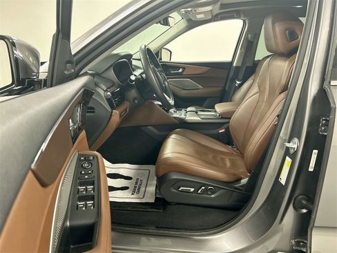 Used 2023 Acura MDX SH-AWD w/ Technology Package image 9