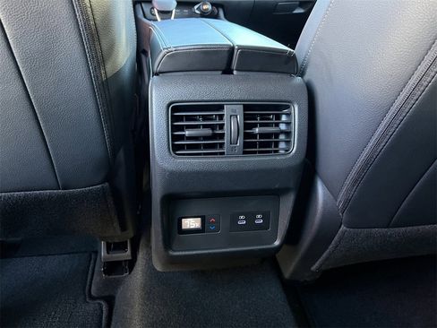 Certified 2025 Nissan Rogue SL w/ Tech Package image 25