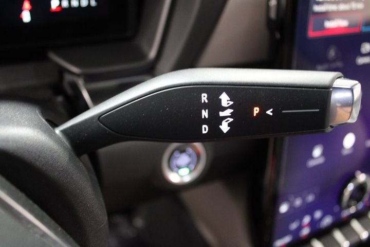 Used 2025 GMC Terrain Elevation AWD/4WD image 37