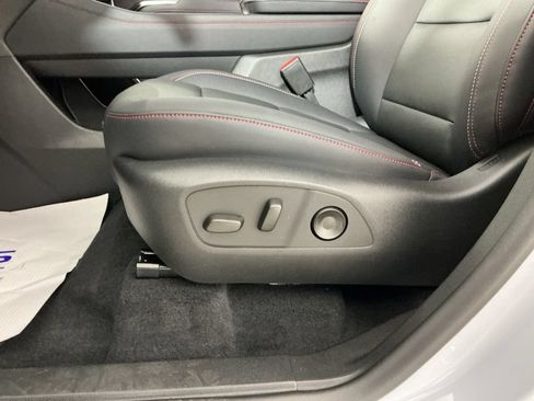 New 2026 Chevrolet Traverse Z71 w/ Enhanced Driving Package AWD/4WD image 6