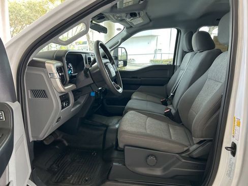 Used 2024 Ford F350 XL w/ 360-Degree Camera Package AWD/4WD image 5