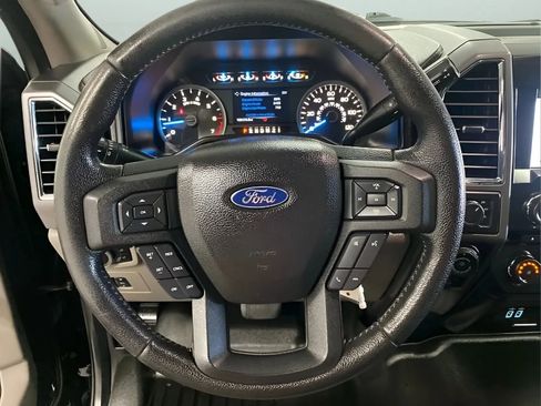Used 2016 Ford F150 XLT w/ Equipment Group 302A Luxury AWD/4WD image 19