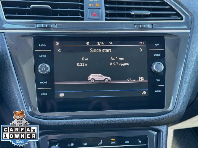 Used 2023 Volkswagen Tiguan SE w/ Panoramic Sunroof Package FWD image 32