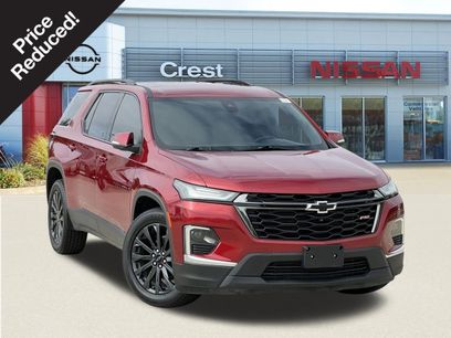 Used 2023 Chevrolet Traverse RS