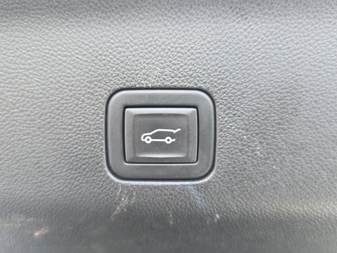 Used 2024 Chevrolet Suburban LT AWD/4WD image 14
