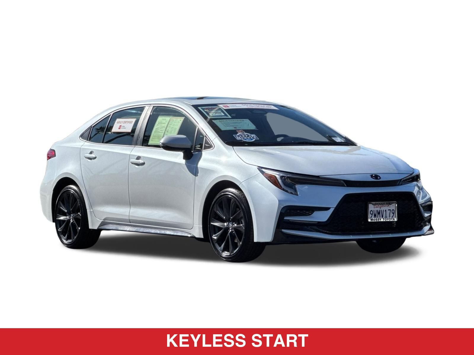 Used 2026 Toyota Corolla XSE FWD image 2