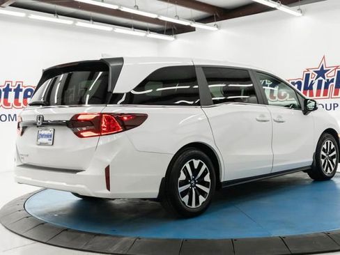 Used 2025 Honda Odyssey EX-L image 11