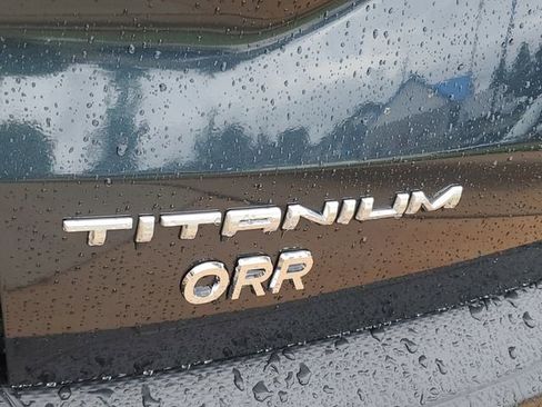 Used 2022 Ford Escape Titanium w/ Titanium Premium Package FWD image 35