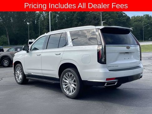 Used 2022 Cadillac Escalade Premium Luxury AWD/4WD image 3