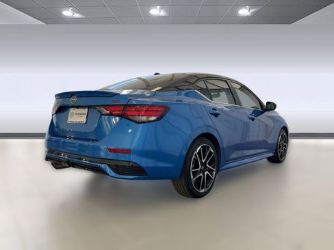 Used 2024 Nissan Sentra SR image 9