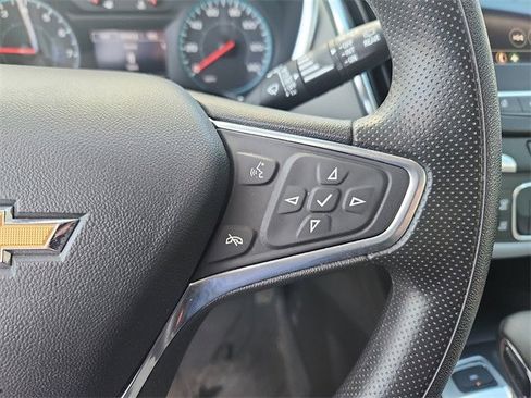 Used 2022 Chevrolet Equinox LS w/ LPO, Floor Liner Package image 15