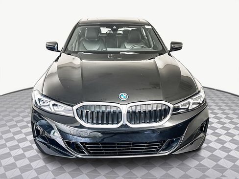 Used 2024 BMW 330e image 2