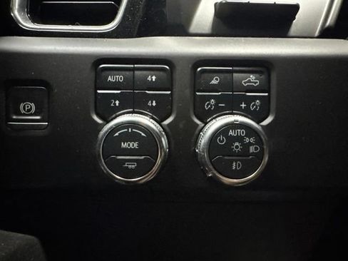 Used 2025 GMC Sierra 2500 Denali w/ Denali Reserve Package AWD/4WD image 10