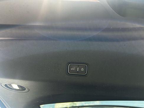 Certified 2025 Ford Expedition Active AWD/4WD image 25