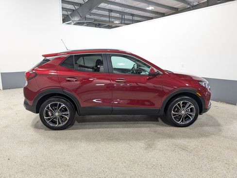 Used 2023 Buick Encore GX Select w/ Safety Package II AWD/4WD image 2