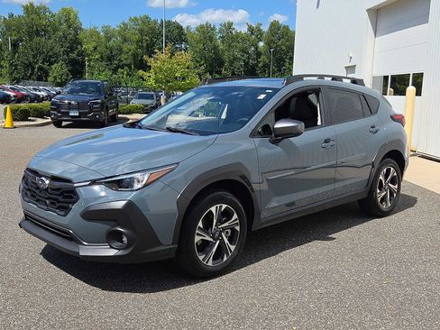 Used 2024 Subaru Crosstrek 2.0i Premium AWD/4WD image 3