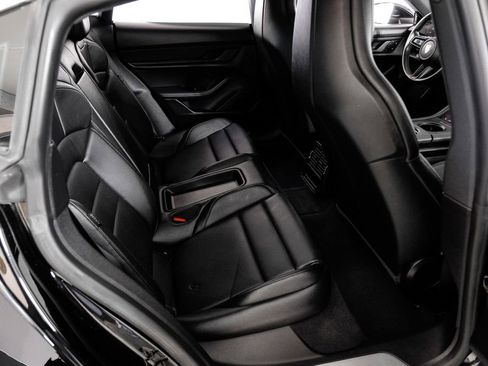 Used 2020 Porsche Taycan 4S image 37