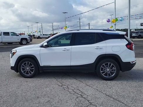 Used 2024 GMC Terrain SLT FWD image 5