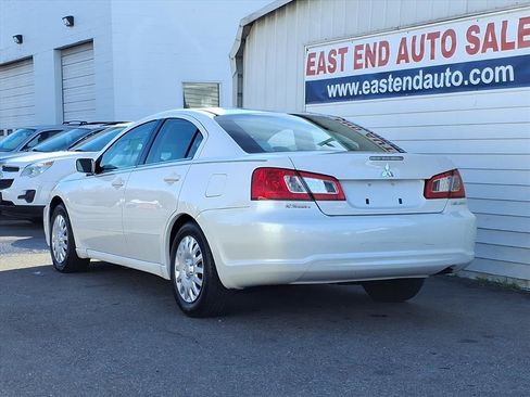 Used 2011 Mitsubishi Galant ES image 3