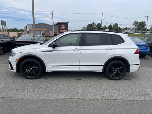 Used 2023 Volkswagen Tiguan SE R-Line AWD/4WD image 19