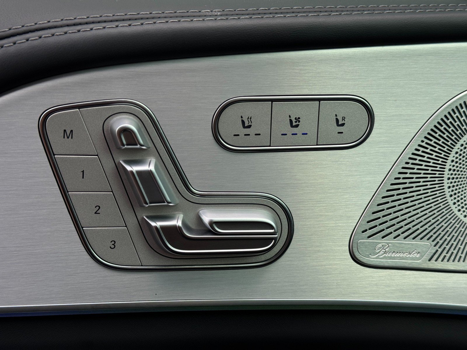 Used 2025 Mercedes-Benz GLS 63 AMG 4MATIC image 20