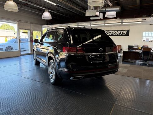 Used 2021 Volkswagen Atlas SE image 10