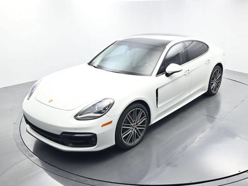 Certified 2023 Porsche Panamera Platinum Edition RWD image 30