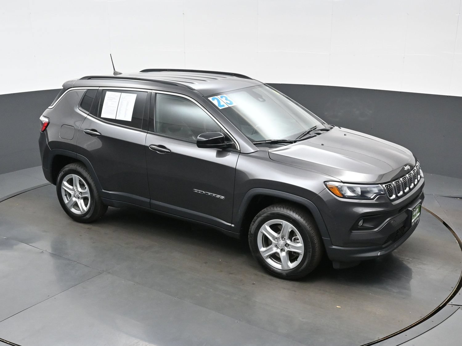 Used 2023 Jeep Compass Latitude w/ Convenience Group AWD/4WD image 42