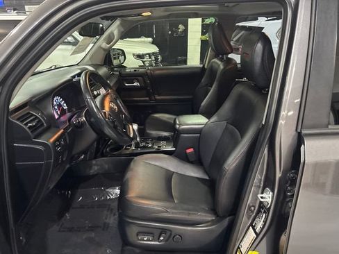 Used 2019 Toyota 4Runner TRD Off-Road Premium AWD/4WD image 14
