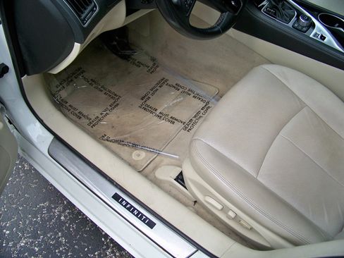 Used 2018 INFINITI Q50 Luxe w/ Sensory Package (Luxe) image 22