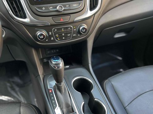 Used 2020 Chevrolet Equinox Premier image 28