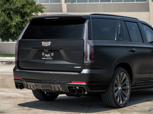 Used 2026 Cadillac Escalade V w/ LPO, Floor Liner Package AWD/4WD image 20