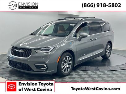 Used 2022 Chrysler Pacifica Pinnacle