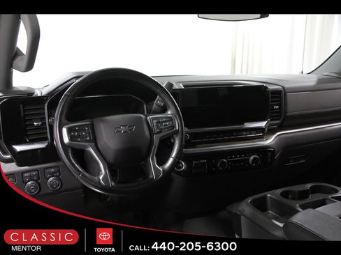 Used 2023 Chevrolet Silverado 1500 RST w/ Z71 Off-Road Package image 7