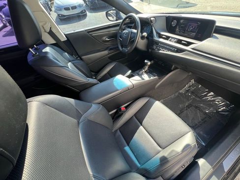 Used 2019 Lexus ES 350 FWD image 16