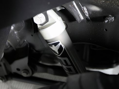 Used 2022 Jeep Gladiator Sport image 63